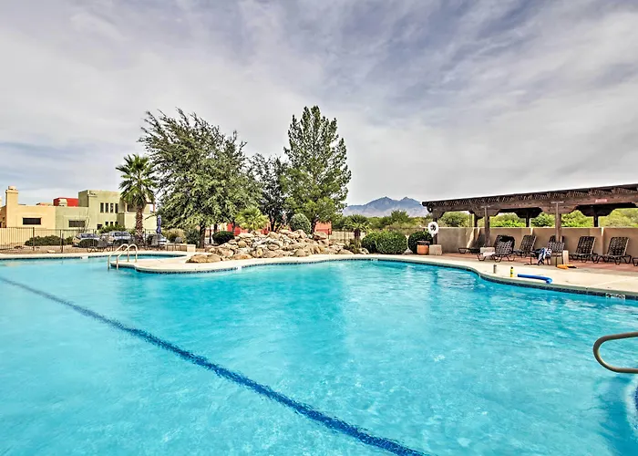 Adobe Escape With Outdoor Kitchen And Pool Access Tubac
